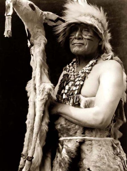 Barbat
Cuvinte cheie: barbat portret
