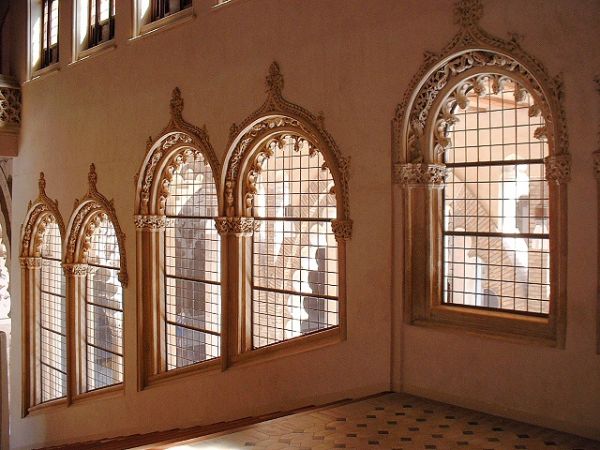 Palatul Aljaferia, scara interioara
Cuvinte cheie: arta arhitectura maura Spania Aljaferia Zaragoza
