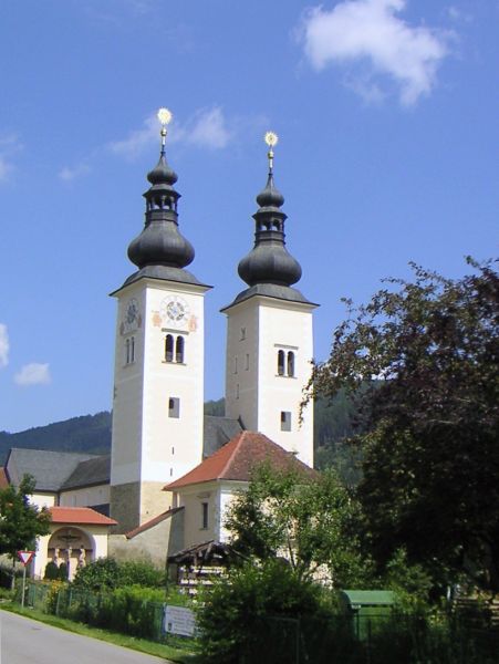 Domul Sfintei Maria din Gurk, Austria
biserica romanica din spatiul german
Cuvinte cheie: arhitectura biserica stil romanic Austria