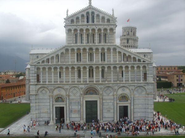 Click pentru imaginea mărită
==============
Domul din Pisa, Italia
arhitectura in stil romanic italian
Cuvinte cheie: arhitectura biserica stil romanic Italia Domul din Pisa, Italia
arhitectura in stil romanic italian
Cuvinte cheie: arhitectura biserica stil romanic Italia