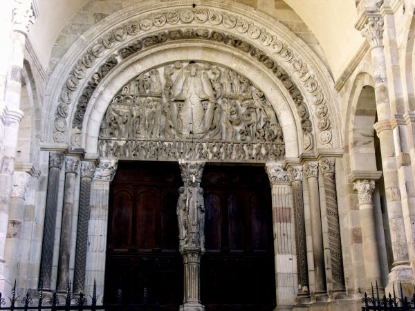 Biserica Saint Lazare din Autun, Franta
portal
Cuvinte cheie: sculptura romanica portal