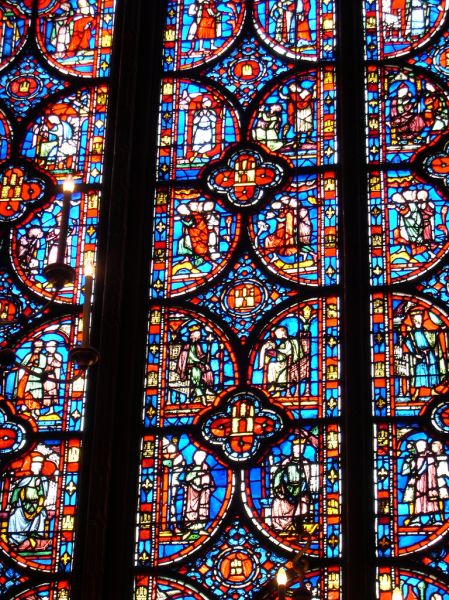 Click pentru imaginea mărită
==============
vitralii, Sainte Chapelle, Paris
secolul XIII
Cuvinte cheie: vitraliu gotic sainte chapelle vitralii, Sainte Chapelle, Paris
secolul XIII
Cuvinte cheie: vitraliu gotic sainte chapelle