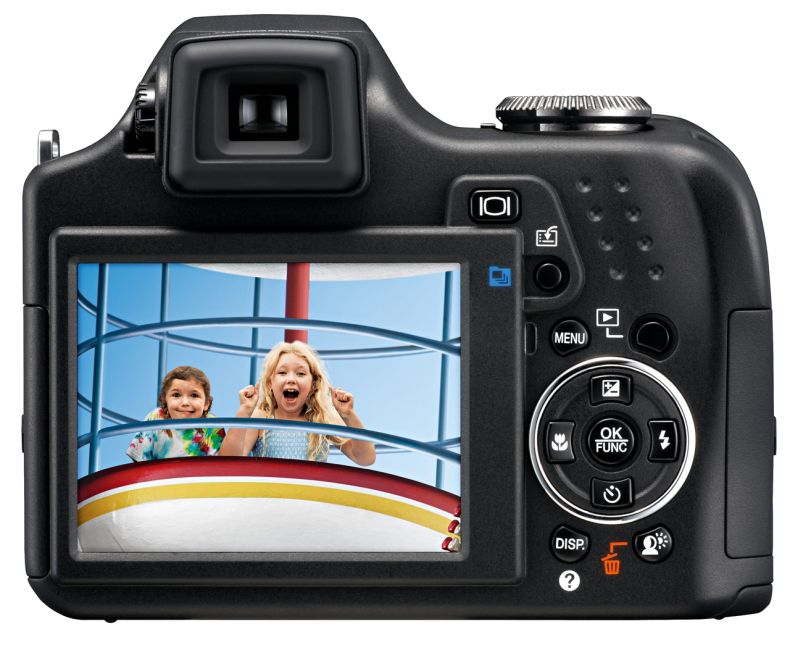 Olympus SP-590UZ
