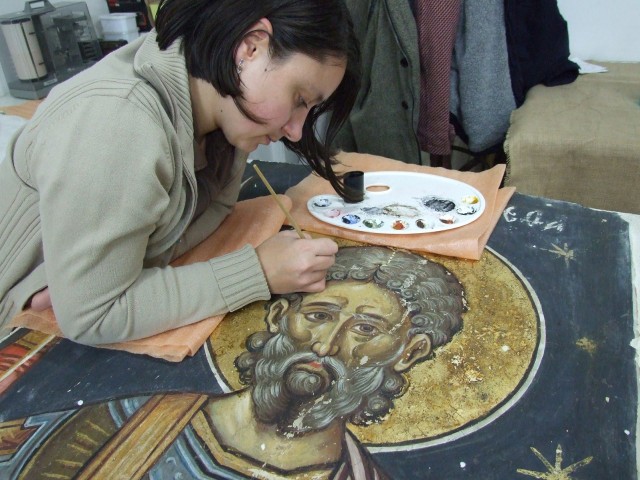 Integrarea estetică a lacunelor din stratul de culoare, Georgiana Zahariea