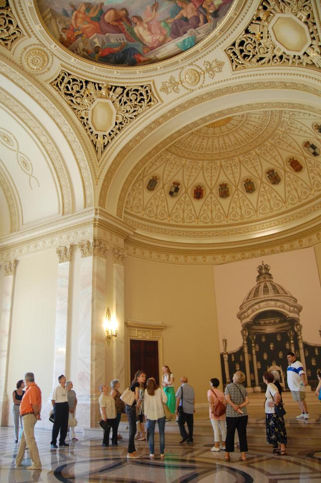 Palatul Regal - Sala Tronului