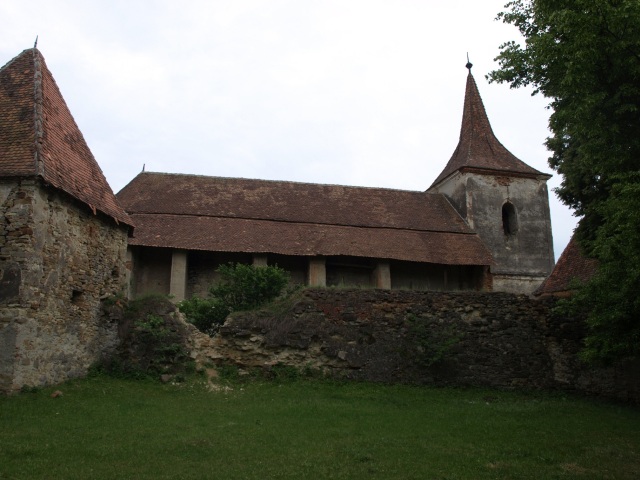 Ansamblul bisericii evanghelice fortificate Felmer, jud Brasov